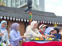 Bunda PAUD Kalteng Hadiri HUT ke-20 HIMPAUDI