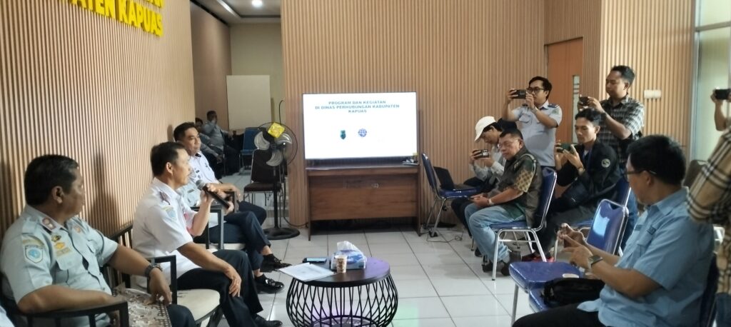 Dishub Kapuas Gelar Coffee Morning Bareng Insan Media Sambut Harhubnas 2025