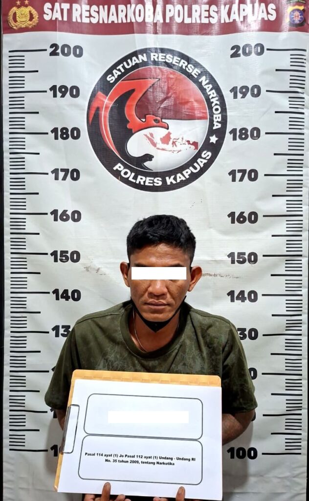 Digerebek Polisi, Petani di Tamban Catur Simpan 10 Paket Sabu di Rumahnya