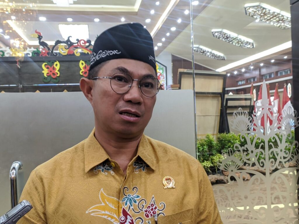 DMI Kalteng Dilantik, DPRD Dorong Program Pemberdayaan Masjid yang Menyentuh Masyarakat