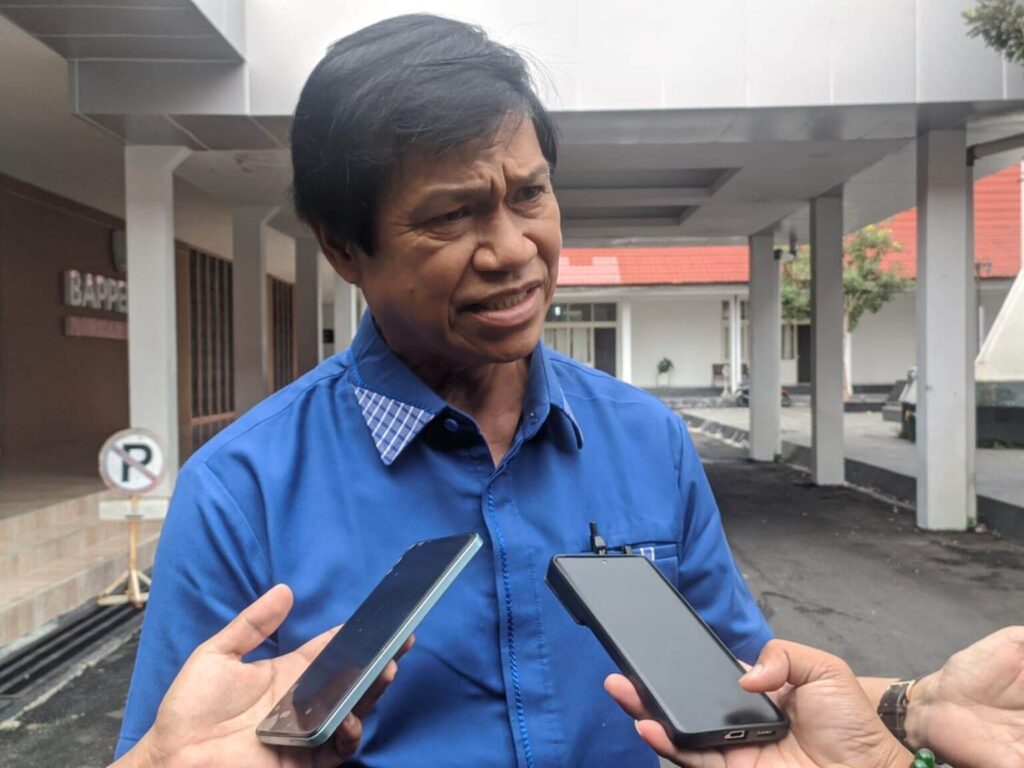 Reses di Kanarakan, Agie Janjikan Perjuangkan Perbaikan Infrastruktur dan Fasilitas Kesehatan