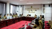 Optimalkan PAD, Wali Kota Palangka Raya Evaluasi Sistem Perizinan di Pemko