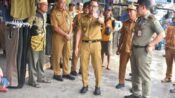 Tersumbat Sampah, Wali Kota Palangka Raya Tinjau Drainase Pasar Kahayan