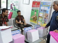 pelimpahan perkara dugaan korupsi zirkon dan mineral turunan ke Pengadilan Tipikor Palangka Raya.