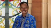 Foto Amandus Frenaldy sedang menyampaikan imbauan pembayaran THR di Palangka Raya.