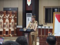 Foto Gubernur Kalimantan Tengah Agustiar Sabran memberikan keterangan terkait pembayaran gaji PPPK di lingkungan Pemprov Kalteng.