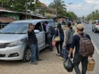 Kepala Dinas Perhubungan Kalimantan Tengah, Yulindra Dedy, memberikan keterangan terkait penertiban taksi gelap di Kalteng.