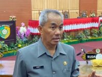 Sekretaris Daerah Kota Palangka Raya, Arbert Tombak menjelaskan terkait keracunan MBG.