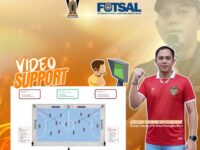 Ketua AFK Palangka Raya Ahmad Hafiez Noorfaizin menunjukkan denah sistem video support futsal untuk AFK Mastery Cup.
