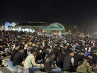 Suasana nobar final Piala Dunia 2026 di Bundaran Besar Palangka Raya yang dipadati ribuan warga.