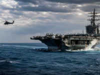 Ilustrasi serangan rudal Amerika Serikat dan Iran di kawasan Selat Hormuz
