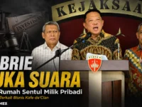 Jampidsus Kejaksaan Agung Febrie Adriansyah memberikan keterangan pers terkait rumah di Sentul yang digeledah Polri dan membantah keterkaitan dengan bisnis Kafe de’Clan.