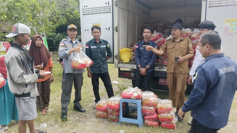 Pemko Palangka Raya Salurkan 4.935 Paket Sembako Murah