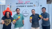 Persiapan Lomba Domino Jurnalis Session 7 di Kafe Kopigin Palangka Raya yang diikuti jurnalis dari berbagai media, aktivis, dan mahasiswa.