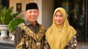 Wali Kota Bima Aji Man bersama istri Badrah Ekawati dalam foto resmi terkait sorotan pelantikan pejabat Pemko Bima.
