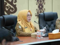 Kepala Diskominfosantik Kalimantan Tengah Adiah Chandra Sari mengapresiasi langkah Densus 88 AT Polri yang memberikan edukasi kepada lebih dari 18 ribu pelajar dan mahasiswa tentang bahaya radikalisme serta pentingnya literasi digital.