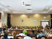 Suasana rapat Banggar DPRD membahas belanja APBD Kalteng 2026