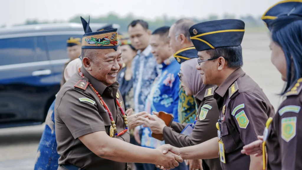 Hendrizal Husin Tiba di Kalteng, Tekankan Integritas dan Disiplin Kejati