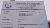 Kondisi aset Dinas Perikanan Kabupaten Situbondo yang telah dibongkar di kawasan pembangunan Kampung Nelayan Merah Putih, Wonorejo. Tim Aset BKAD Situbondo menyatakan belum melakukan taksasi terhadap aset bongkaran tersebut.