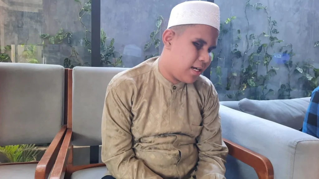 Tak Bisa Melihat Sejak Lahir, Daffa Hafal 30 Juz dan Tampil di MTQ Nasional