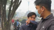 Kabut asap karhutla menyelimuti wilayah Indonesia saat kasus ISPA meningkat lebih dari dua kali lipat