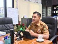 Kepala Dinas Pendidikan Kalteng Muhammad Reza Prabowo menjelaskan pencairan Bantuan Kuliah Huma Betang untuk 2.565 mahasiswa