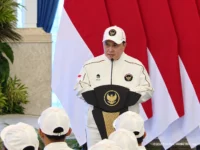 Menpora Erick Thohir menyampaikan arahan kepada kontingen Indonesia menjelang Asian Games Aichi\-Nagoya 2026\.