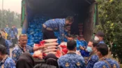 Penyaluran 4.000 paket bantuan pangan kepada ASN Pemprov Kalteng di tengah karhutla