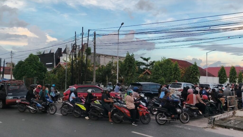 Antrean BBM Mengular, DPRD Desak Pertamina Normalisasi Pasokan