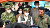 Menhut Raja Juli Antoni dan Kepala BNPB Suharyanto saat menangani karhutla Kalteng.