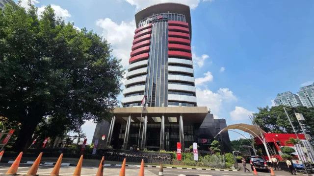 Gedung Merah Putih KPK terkait penyidikan kasus cukai PT Djarum dengan dugaan kerugian negara triliunan rupiah.