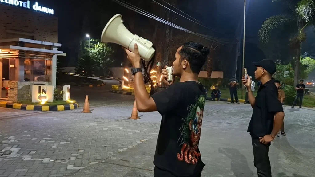Hotel Mewah Tempat Menhut Raja Juli Menginap Jadi Sorotan, Digeruduk Pemuda Kalteng