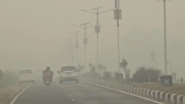 ISPU Kalteng 18 Oktober 2026 menunjukkan kualitas udara berbahaya di lima stasiun pemantauan saat Menhut menyiapkan dry ice.