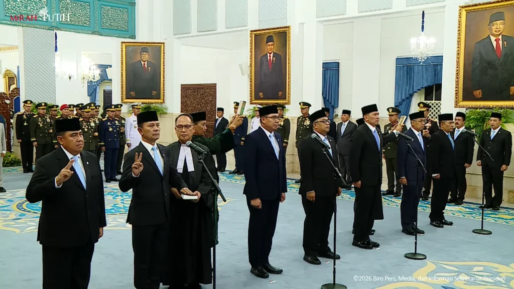 Reshuffle Kabinet Lagi, Prabowo Lantik Sembilan Pejabat Baru